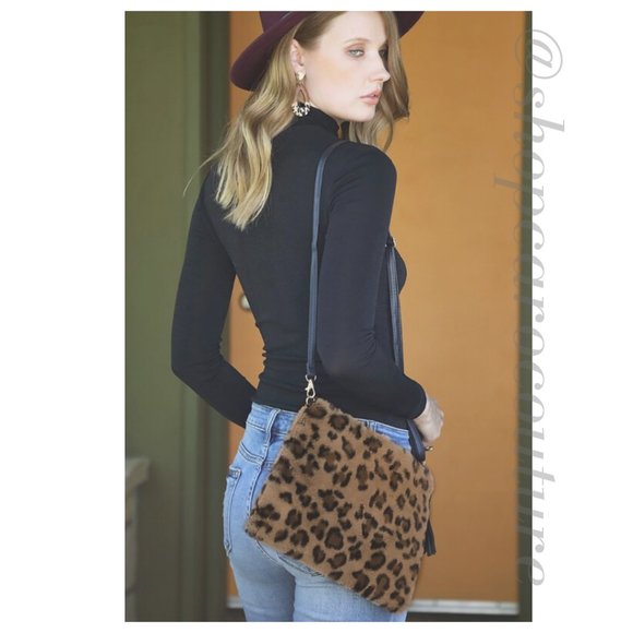 Faux Fur Leopard Shoulder Bag - Picture 1 of 8